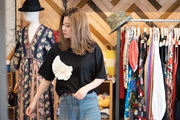 主役級にデコラティブなTシャツ